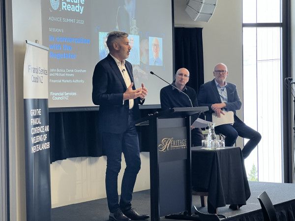 FMA’s Director of Market Engagement John Botica speaking at the FSC’s Future Ready Advice Summit in Queenstown on June 14, 2022. Sharing the stage is Principle Consultant Derek Grantham (centre) and Michael Hewes, FMA Head of Financial Advice.